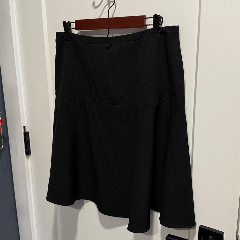 WHBM Skirt Size 10 Black Flounce Hem Side Zip - Picture 4 of 7
